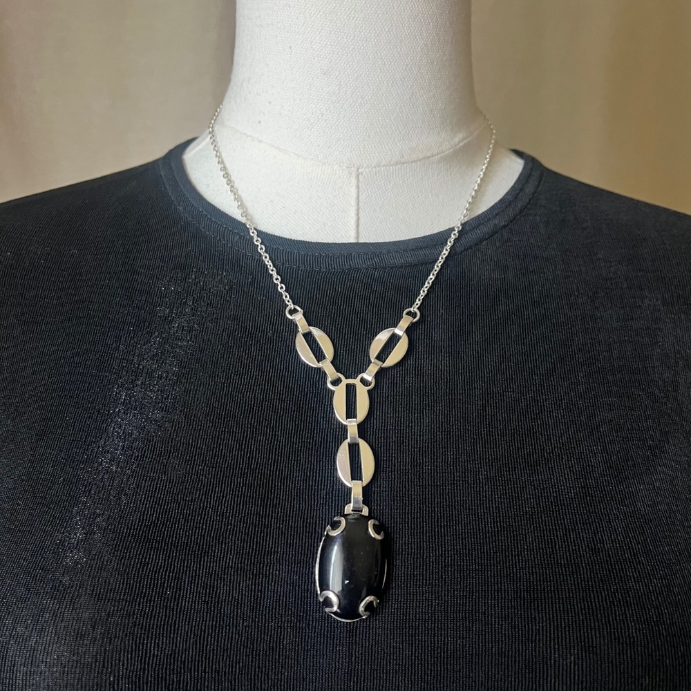 Silver Tone Oval Link Y Drop Necklace Black Cabochon Pendant 17-20"